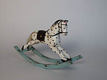 В Кремле откроется новогодняя выставка лошадок-качалок