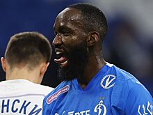 Нгамалё показывал язык, Кутицкий выходил на поле с младенцем. Фото победы «Динамо»