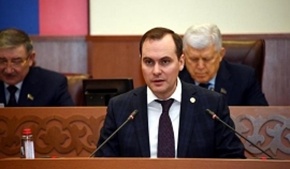 Артем Здунов высказался о необходимости увеличения детских пособий