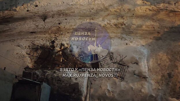 На улице Ленина в Пензе с верхнего этажа дома рухнул балкон