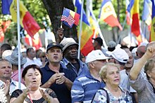 В Кишиневе проходит митинг против изменения избирательной системы Молдавии