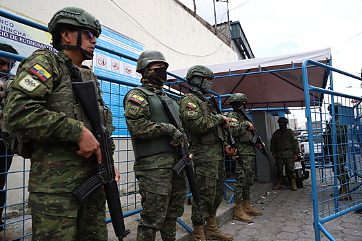 Десятки повешенных: жестокие беспорядки в тюрьме унесли жизни 31 человека