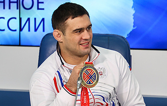 Рябов назвал отличия между смешанными единоборствами и самбо