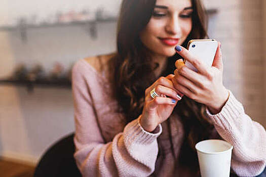 Юрист Крылов: мошенники при онлайн-знакомстве могут отказываться от встреч