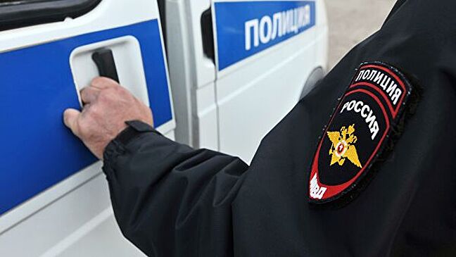 В Омске нашли женщину, уронившую сына при спуске из окна на простыне
