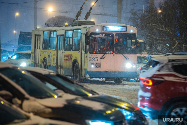 В Екатеринбурге закроют движение троллейбусов и трамваев