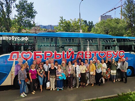 Жители Обручевского района посетил белокаменный Троицкий собор