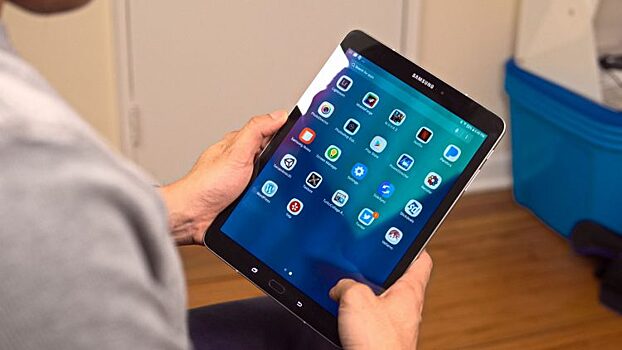 Samsung снижает стоимость планшета Galaxy Tab S3 в России