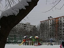 Возле детских площадок убрали опасно выступающие элементы