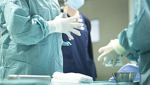 Красноярские хирурги удалили крупную опухоль новейшим методом
