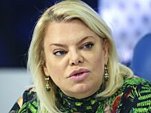 Актриса Поплавская заявила, что покинет Россию в случае возвращения Урганта на телеэкраны