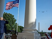 Америка Трампа сидит в осаде: почти все высшее руководство сейчас вынуждено жить на военных базах