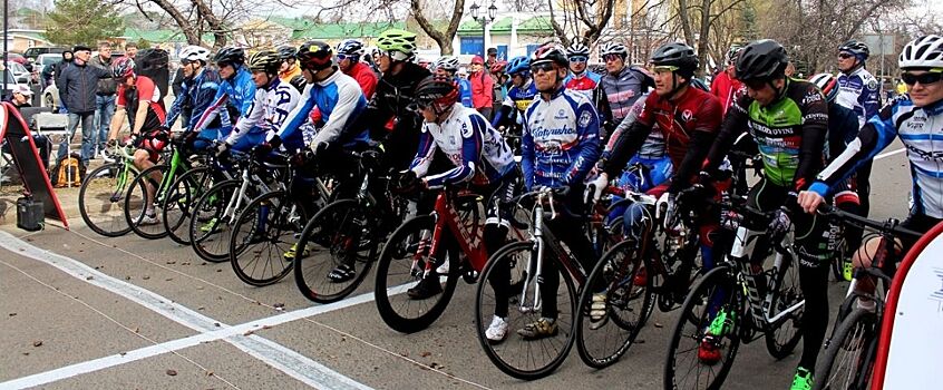 Более 350 участников вышли на старт велогонки в Ижевске