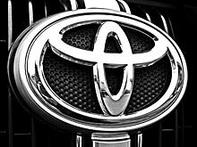 Toyota приостанавливает производство