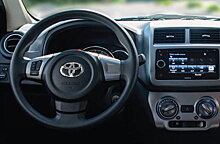 Дилеры начали предлагать в России новые хэтчбеки Toyota Wigo за 1,5 млн рублей