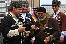 Кадыров призвал ингушских "провокаторов" к ответу и пригрозил забрать их земли