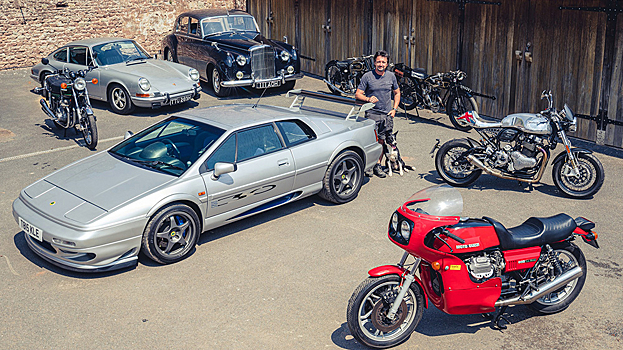 Ричард Хаммонд продает некоторые из своих классических автомобилей и мотоциклов