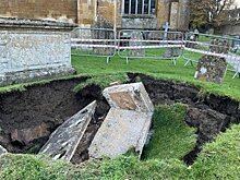 В Британии под гробницей нашли склеп с 300-летней историей