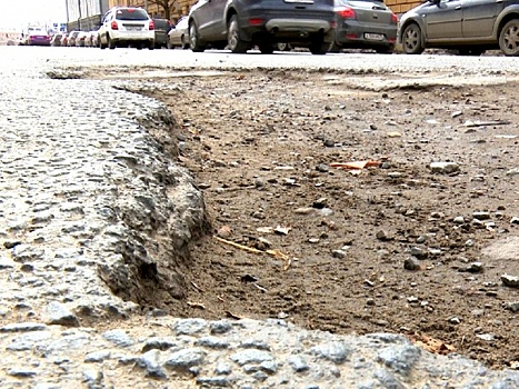 Парфенчиков пообещал за три года отремонтировать половину региональных дорог