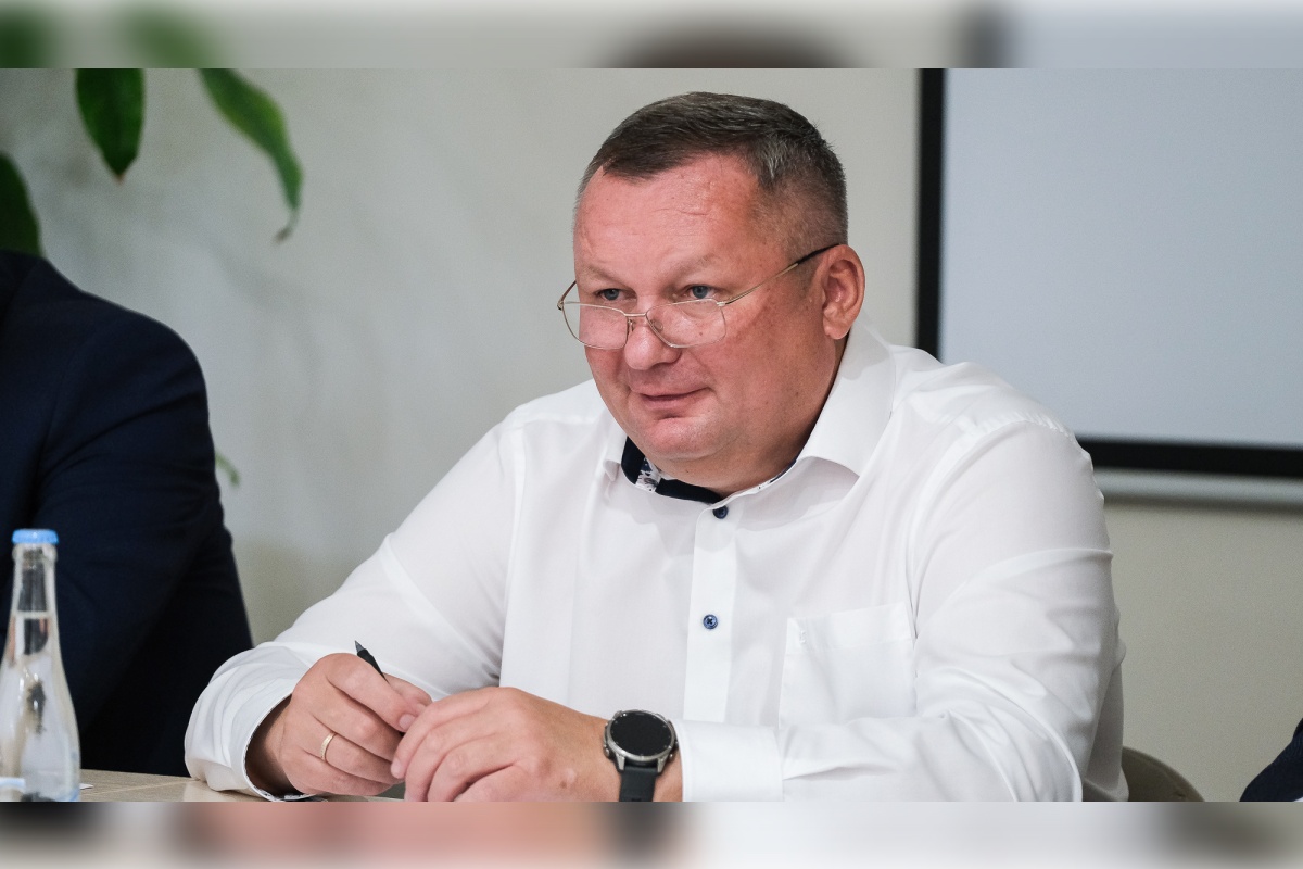 Председатель Думы Астраханской области Игорь Мартынов поздравил сотрудников СМИ и издательств с Днем российской печати