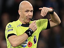 Тэйлор с ВАР отменил пенальти после падения хавбека «Брюгге» Боржеша в штрафной «Барсы» во 2-м тайме