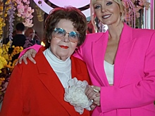 Валерия показала свою 85-летнюю маму