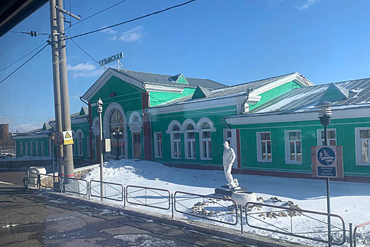 Трех подруг из Чулыма обвинили в краже 2,5 млн рублей у ветерана СВО