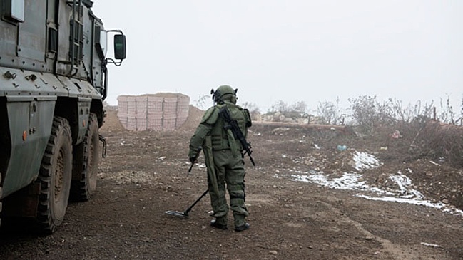 Российские военнослужащие за сутки обнаружили 172 взрывоопасных предмета в Степанакерте