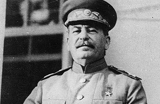 Какие политические ошибки допустил Сталин