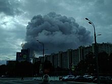 Движение по Дубининской улице в Москве перекрыли из-за тушения пожара