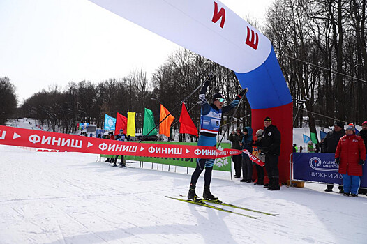 Почти 500 человек вышли на старт лыжного марафона «Нижний 800»