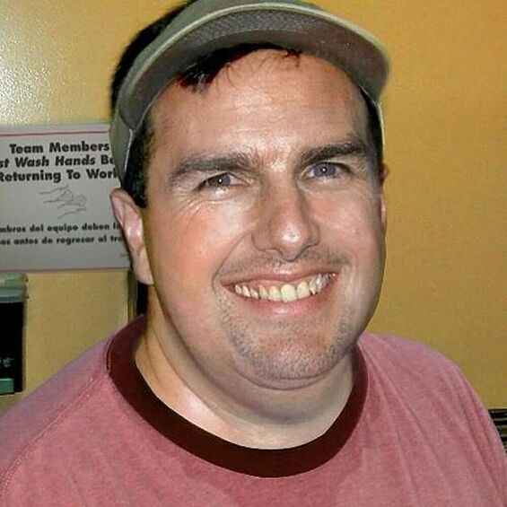 Том Круз, которому не так повезло в жизни, как "оригиналу".