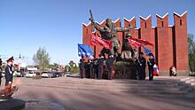 Ямальские кадеты передали копию Знамени Победы Ленино‐Снегиревскому музею