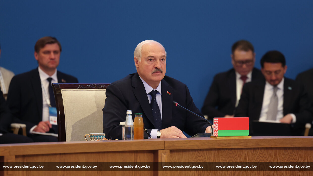 Лукашенко призвал повысить эффективность ЕАЭС: «Не сделаем – превратимся в прозаседавшихся»