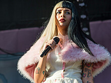 Экс-участницу шоу "Голос" обвинили в изнасиловании