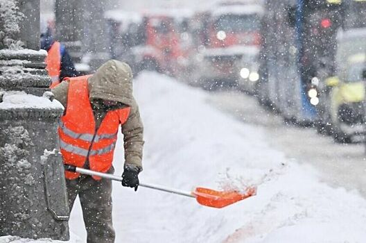В Союзе потребителей рассказали, куда жаловаться на плохую уборку снега