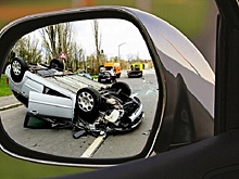 Под Петербургом перевернулась машина с ребенком за рулём