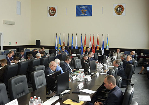 На базе Центрального совета ДОСААФ России прошло заседание секции медико-биологических проблем обороны Экспертного совета Комитета Госдумы по обороне