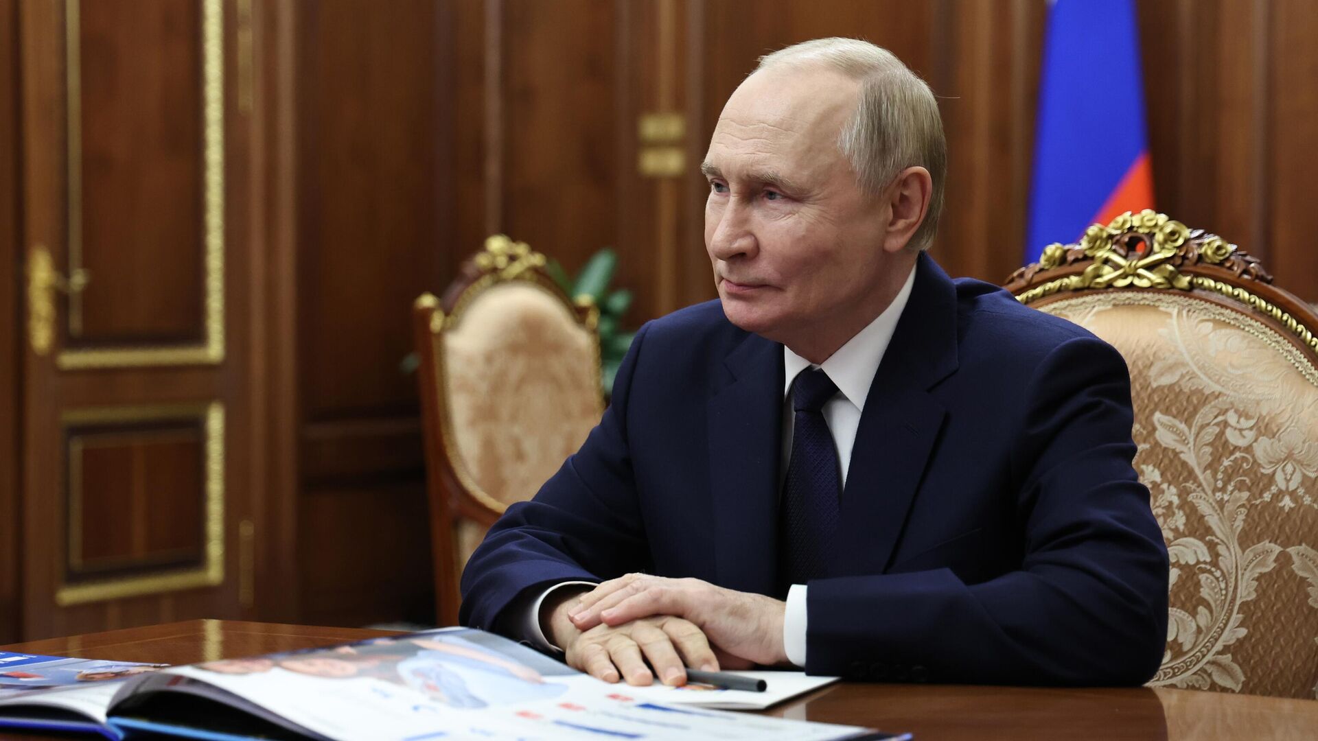 Путин провел встречу с вице-премьером Патрушевым