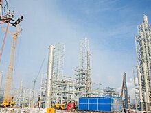 На этиленник "Нижнекамскнефтехима" доставлено оборудование из Шанхая