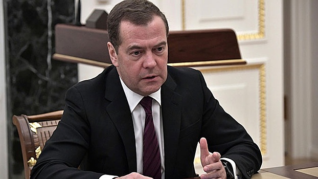 Медведев выразил соболезнования в связи с уходом из жизни Хорошевцева