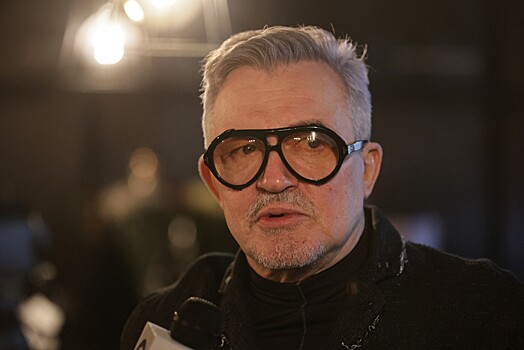 Инсульт, четвертый брак и стримы на Twitch: как живет Дмитрий Дибров