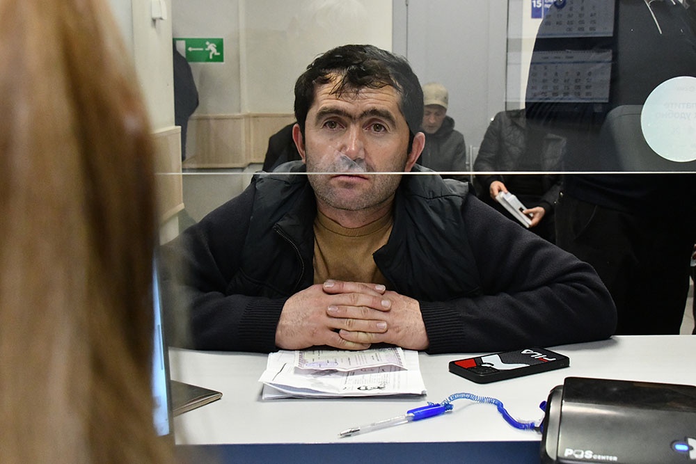 За незаконный наем иностранцев грозит штраф до полумиллиона рублей