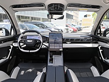 Стартовали официальные продажи нового Geely Atlas. Цены удивили