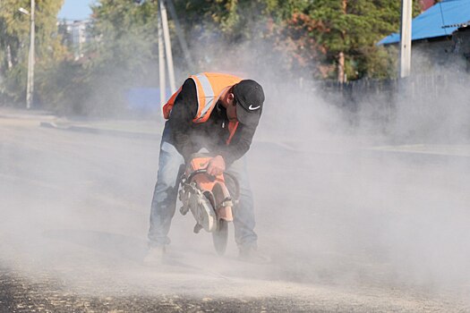 Мэр Руслан Болотов: В Иркутске на улице Ярославского завершено благоустройство тротуаров и подготовка к укладке верхнего слоя асфальта