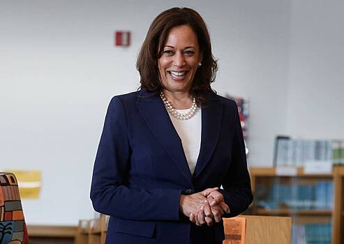 В Белом доме высмеяли новую книгу Харрис