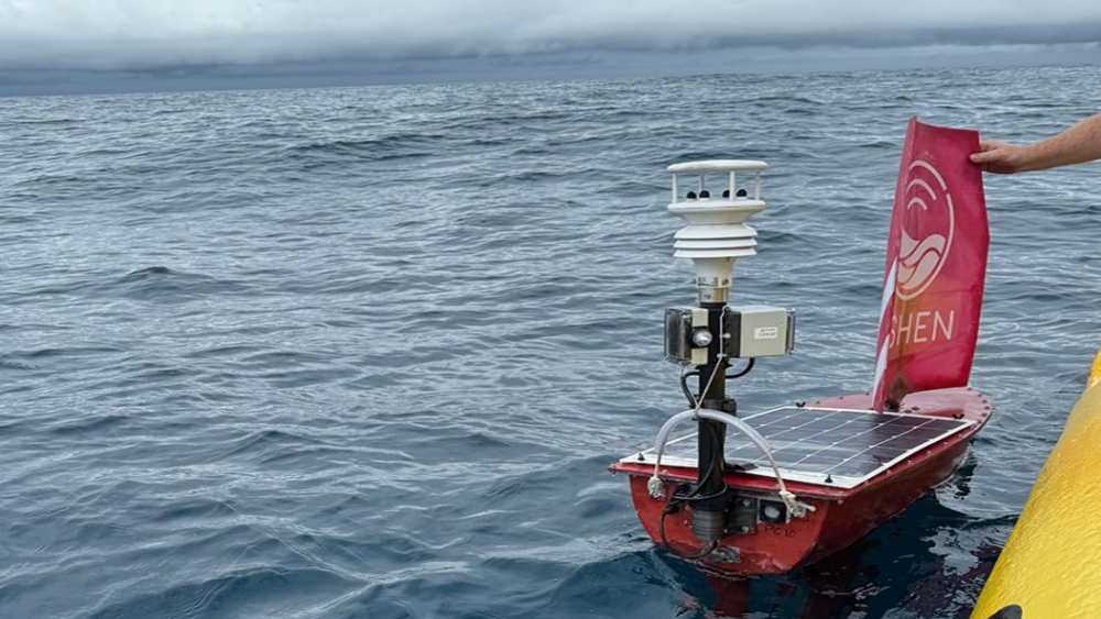 Мини-робот впервые выжил внутри урагана 5 категории и получил данные: видео