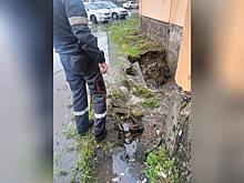 Управляющая компания не устранила подмыв у дома в Чите