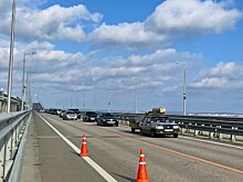 Ситуация возле Крымского моста сложная: автомобилисты ждут проезда более пяти часов