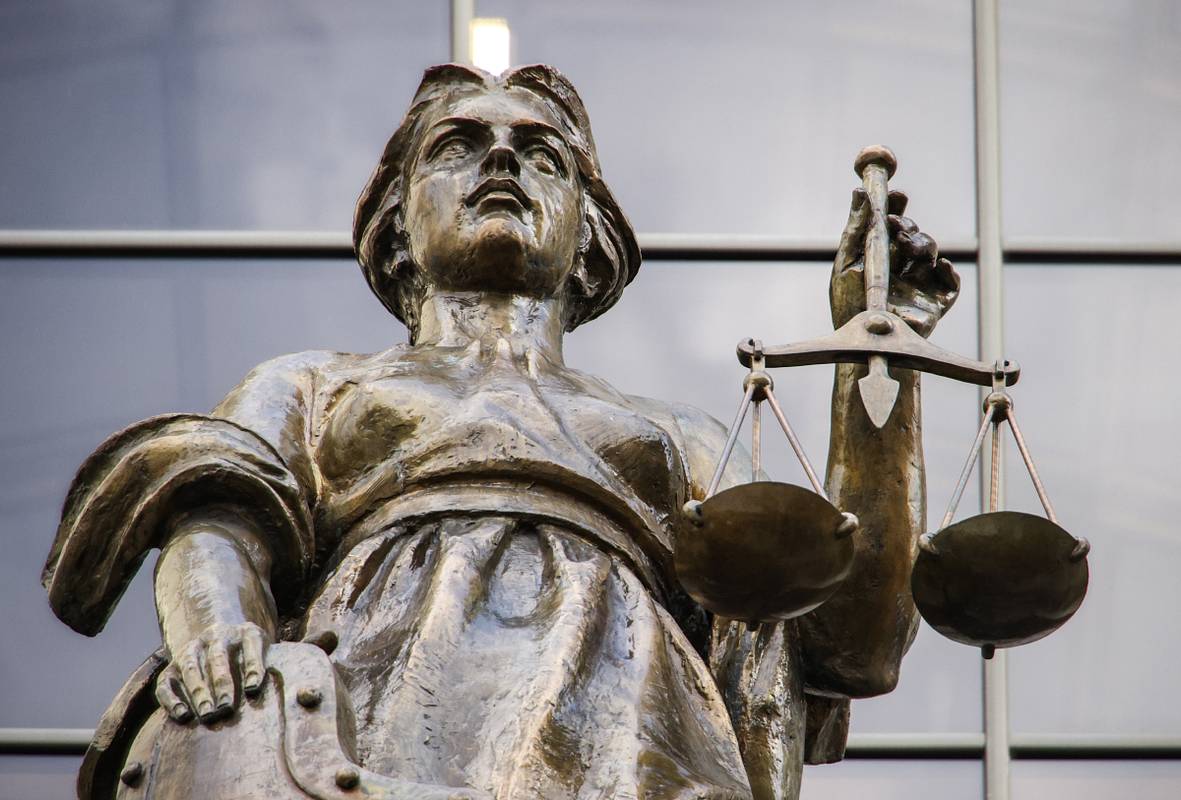 Присяжные в третий раз оправдали обвиняемого в расправе над школьником россиянина